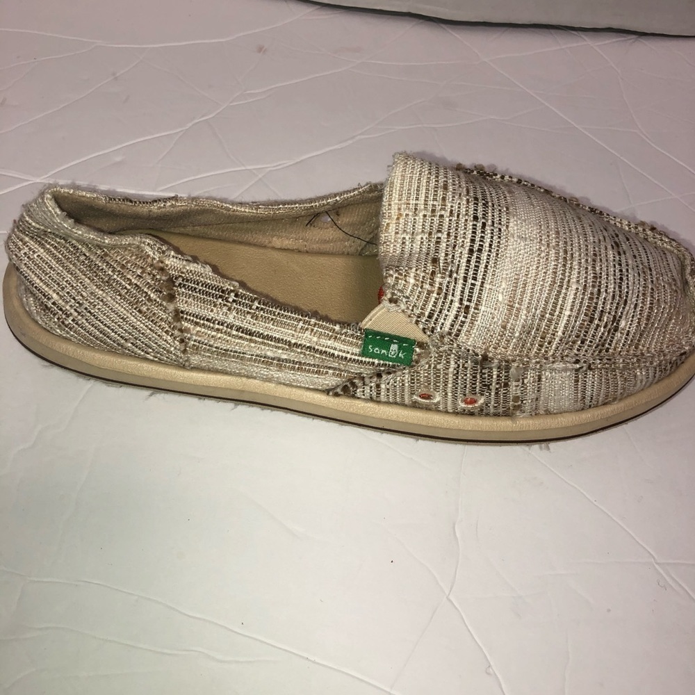 𝅺sanuk Donna cream textile canvas shoes size  9